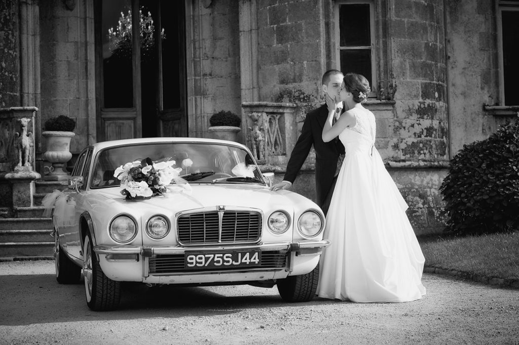 MARIAGE PHOTO COUPLE VOITURE ANCIENNE